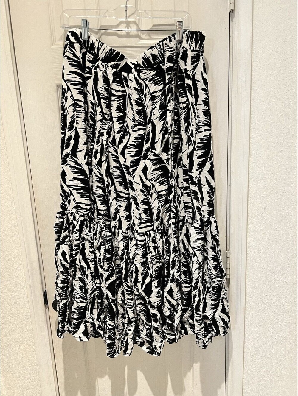 Lane Bryant Swim Black And White Cover Up Woven Skirt Used Once 18/20